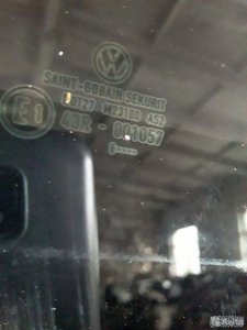 Стекло двери задней правое Volkswagen Golf 5