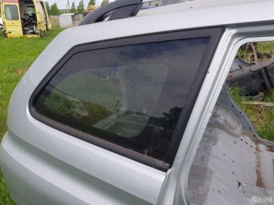 Стекло заднее левое Ssangyong Kyron 1 2005-2007