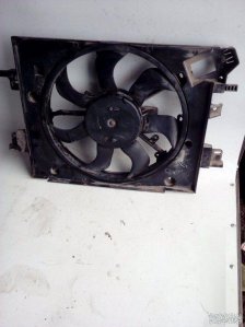Вентилятор радиатора передний Renault Kaptur 1