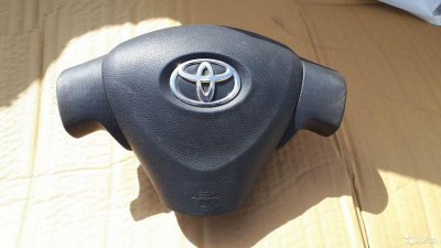 Подушка в руль airbag Toyota Corolla E150