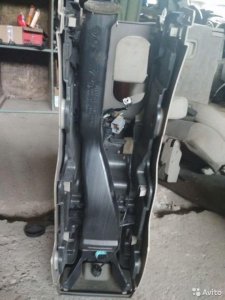 Подлокотник Ford Explorer 4 2001-2010