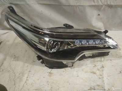 Фара правая Toyota Fortuner Bi-Beam LED