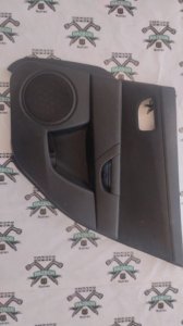Обшивка боковой двери Mazda 3 2006 BK