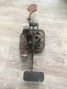 Педаль тормоза Peugeot 206