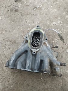 Выпускной коллектор Volkswagen Passat 1989