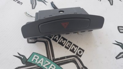 Кнопка аварийной сигнализации Toyota Prius 1998 NHW10