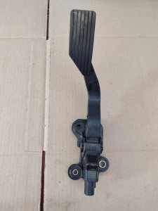 Педаль газа Mitsubishi Outlander 2008 XL