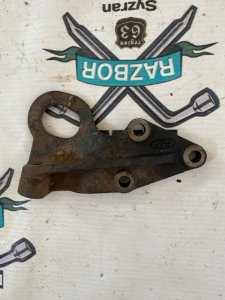 Кронштейн опоры двигателя Ford Fiesta
