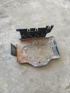 Подставка под аккумулятор Opel Vectra B