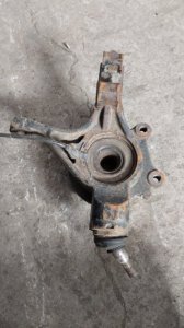 Кулак поворотный Peugeot 308 2008 308