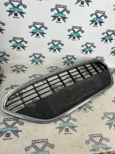 Решетка в бампер Ford FOCUS 2008 седан