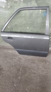 Дверь боковая Mercedes-Benz W124 1988 дорестайлинг