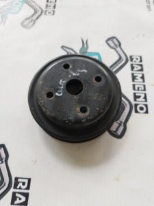 Шкив водяного насоса. Nissan Serena C23
