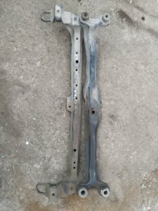 Балка под радиатор Volkswagen Passat B3