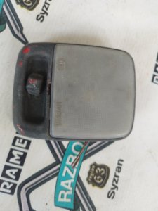 Плафон освещения салона Nissan Primera P10