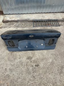 Крышка багажника Nissan Sunny 1999 GF-FB15