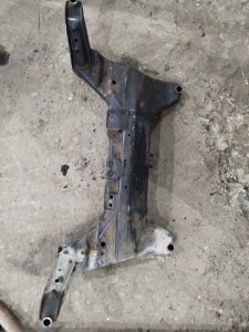 Балка подвески Nissan Sunny 1999 GF-FB15