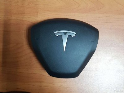 Крышка airbag подушки безопасности Tesla Model 3