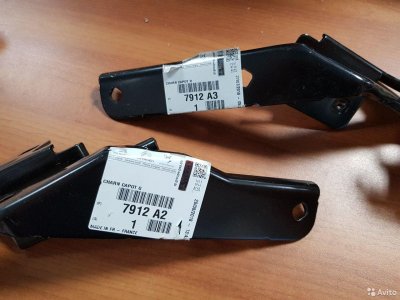 Петли капота Citroen C4 Picasso 2006-14 новые ориг