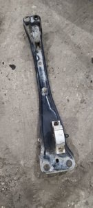 Балка продольная под ДВС Nissan Sunny 1999 GF-FB15