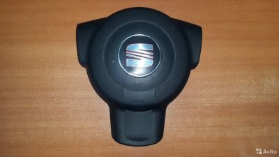 Крышка в руль (муляж airbag) Seat Leon 2009+