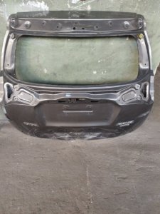 Крышка багажника TOYOTA RAV4