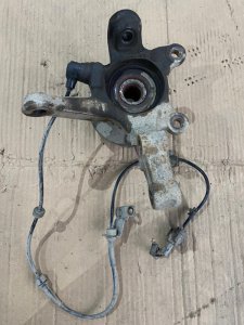 Кулак поворотный Nissan Sunny 1999 GF-FB15