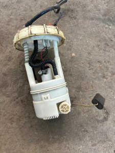 Топливный насос Fiat Punto 2000 188