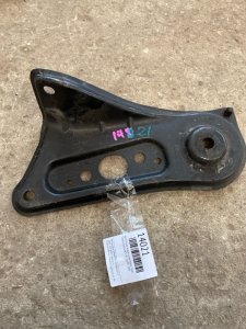 Крепление подрамника Toyota Camry 2006 ACV 40