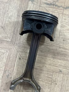 Поршень Mitsubishi LANCER