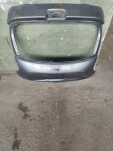 Крышка багажника Nissan Juke YF15