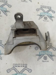 Подушка двигателя Chevrolet Cruze 2012 J300
