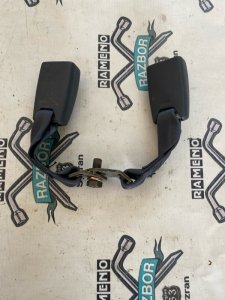 Замок ремня безопасности Mitsubishi Airtrek