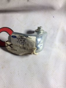 Петля двери Ford Kuga