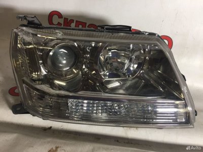Фара Suzuki Grand Vitara 2005-2016
