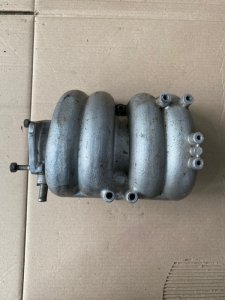 Коллектор впускной Chevrolet Niva