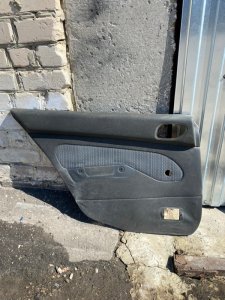 Обшивка боковой двери Mitsubishi Galant