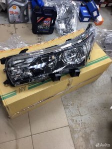 Фара Toyota Corolla 2012-2016