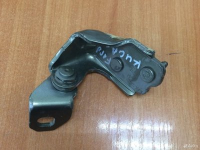 Петля двери Ford Kuga 2012-2016