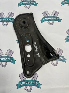 Крепление балки подвески Toyota Camry ACV 40