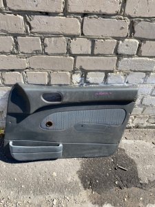 Обшивка боковой двери Mitsubishi Galant