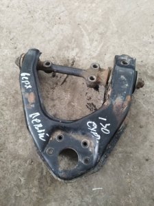 Рычаг подвески верхний Toyota Surf 130