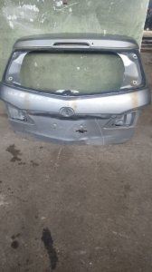 Крышка багажника Mazda 5