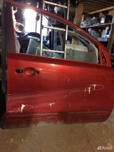 Дверь Nissan Note