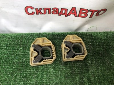Кронштейн радиатора VOLKSWAGEN Passat 2008 B6