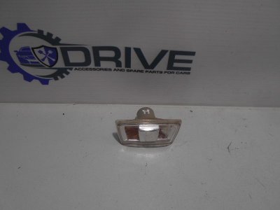 Поворотник в крыле Opel Astra H