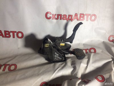 Педаль газа и тормоза Volkswagen Polo