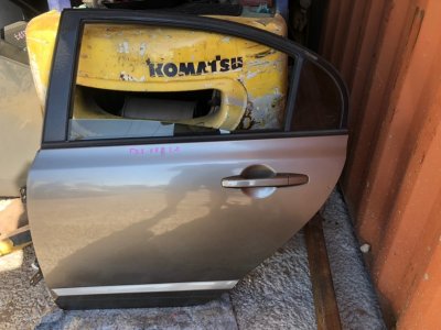 Дверь Honda Civic 2005 FD1
