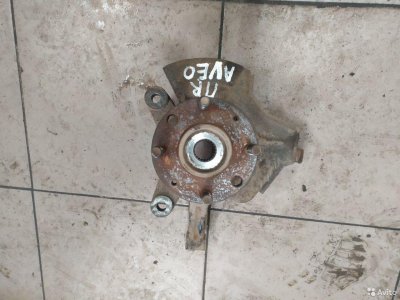 Кулаки передние Chevrolet Aveo 2003-2011
