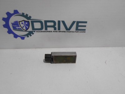 Датчик удара Nissan Tiida